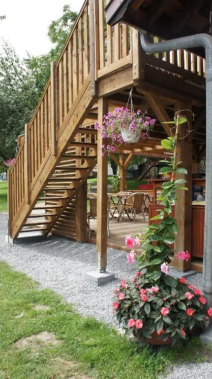 Campsite Camping Le Verger Fleuri Lathuile